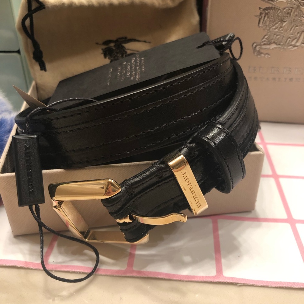 （firm）authentic burberry woman black leather belt